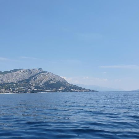 Apartments Karlo Omis Exterior photo