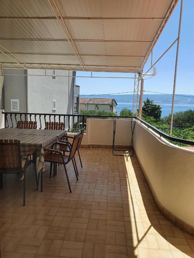 Apartments Karlo Omis Exterior photo
