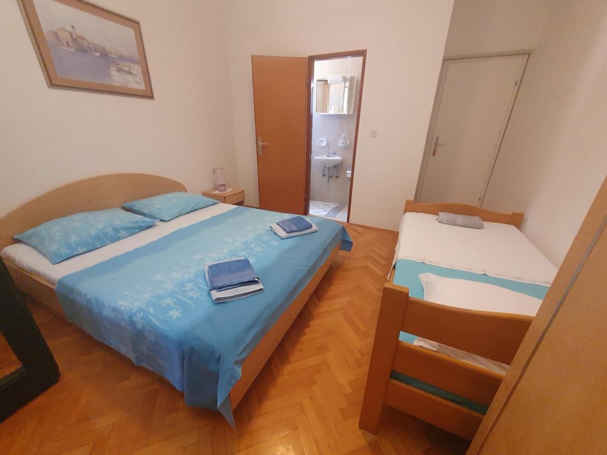 Apartments Karlo Omis Exterior photo