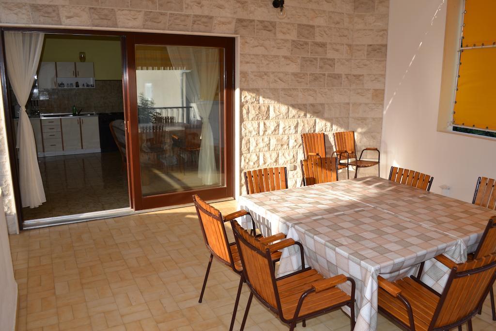 Apartments Karlo Omis Room photo