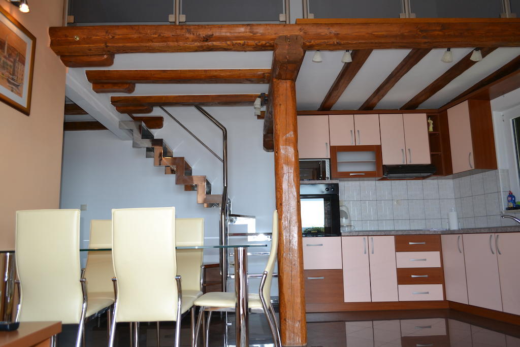 Apartments Karlo Omis Room photo