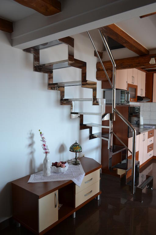 Apartments Karlo Omis Room photo